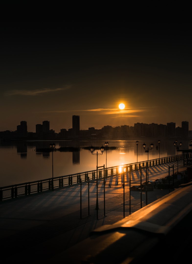 H7C2QQgnNj8