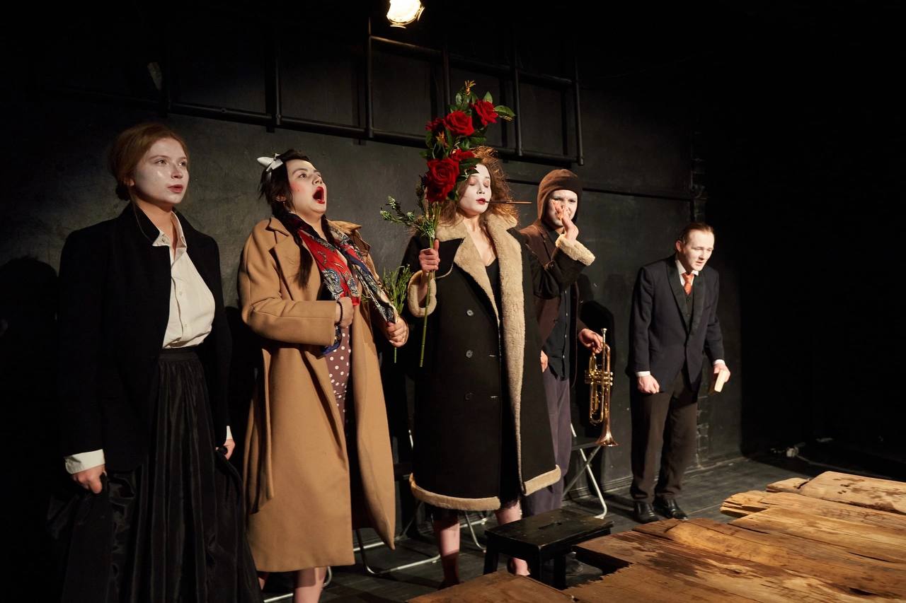 teatr 2